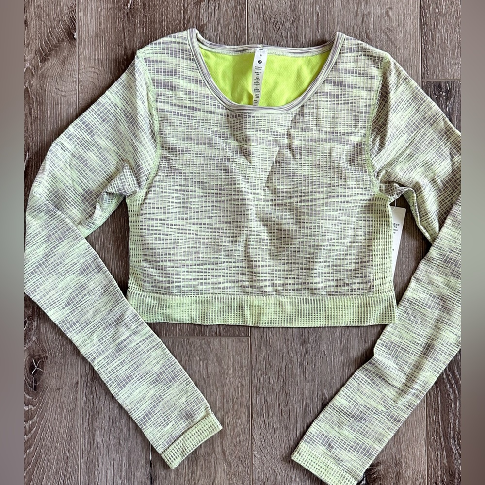 NWT Ebb to Street Crop Long Sleeve